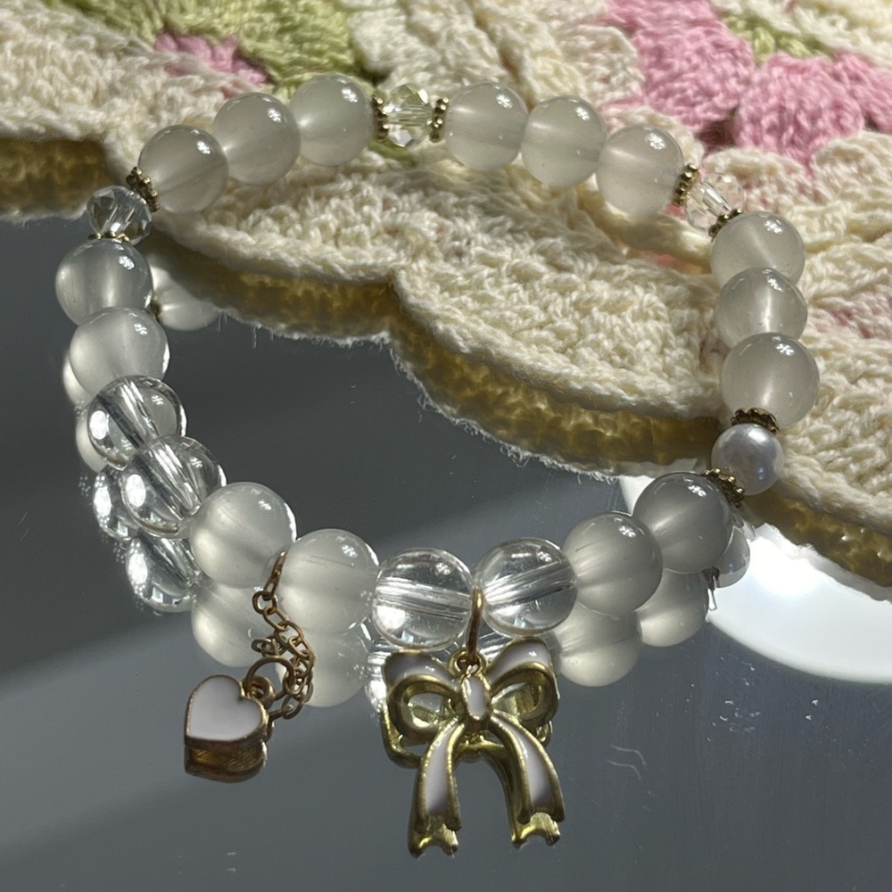 Glass crystal bracelet